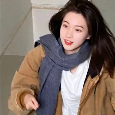悄悄跟着我